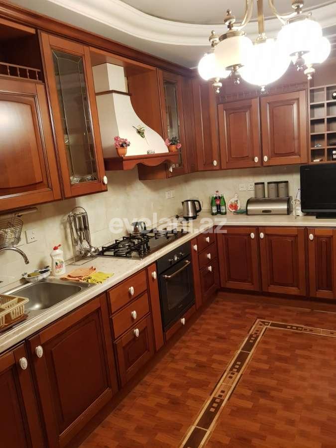 Rent, new building, 3 room, 145 m², Baku, Nasimi r.