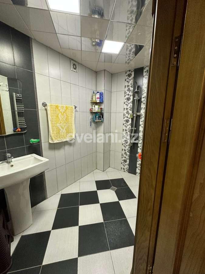 Satılır, köhnə tikili, 4 otaqlı, 110 m², Bakı, Nizami r, Neftçilər m.