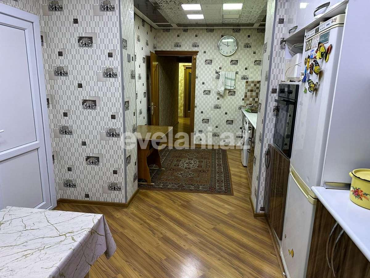 Satılır, köhnə tikili, 4 otaqlı, 110 m², Bakı, Nizami r, Neftçilər m.