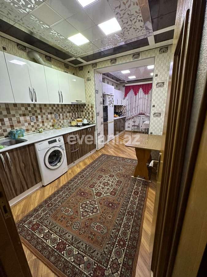 Satılır, köhnə tikili, 4 otaqlı, 110 m², Bakı, Nizami r, Neftçilər m.