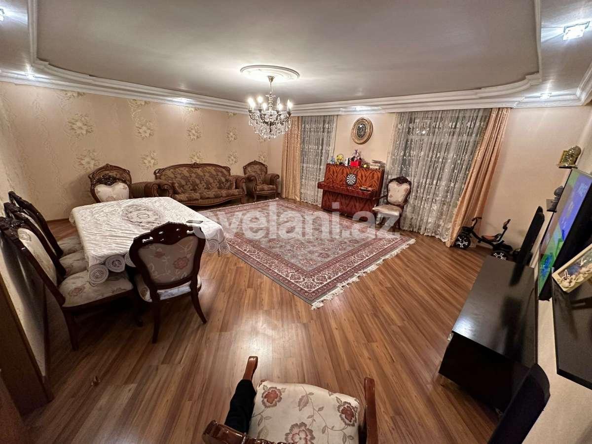 Satılır, köhnə tikili, 4 otaqlı, 110 m², Bakı, Nizami r, Neftçilər m.
