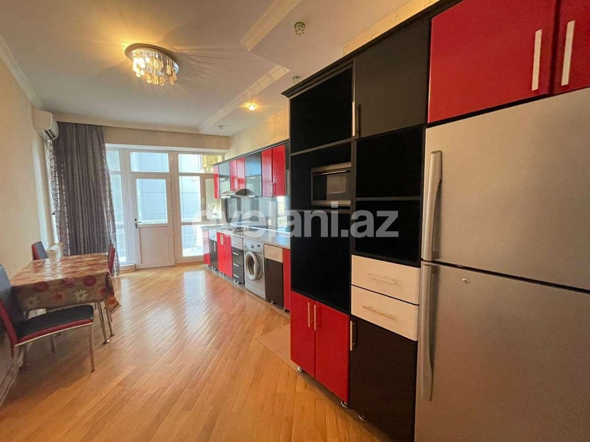 Kirayə verilir, yeni tikili, 3 otaqlı, 135 m², Bakı, Xətai r, Şah İsmayıl Xətai m.