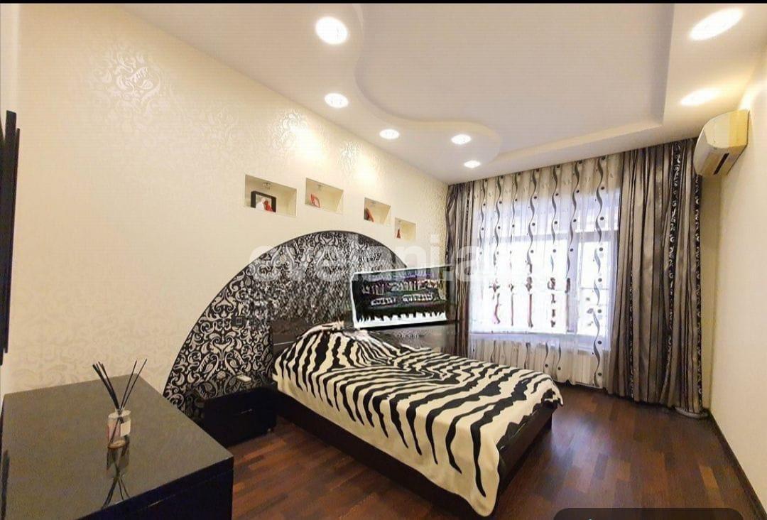 Kirayə verilir, yeni tikili, 3 otaqlı, 150 m², Bakı, Xətai r, Şah İsmayıl Xətai m.