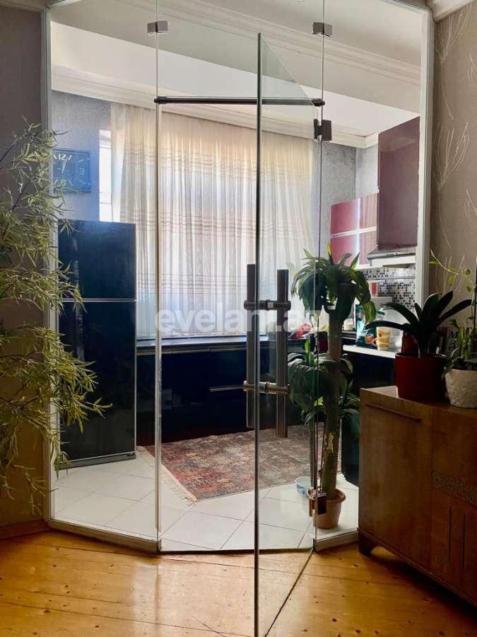 Satılır, yeni tikili, 3 otaqlı, 113 m², Bakı, Binəqədi r, 8-ci mikrorayon q, Azadlıq prospekti m.