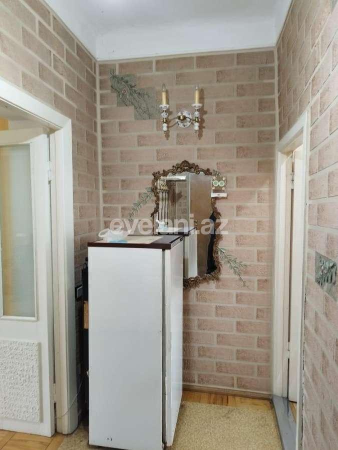 Rent, old building, 2 room, 60 m², Baku, Nasimi r, Nizami m.