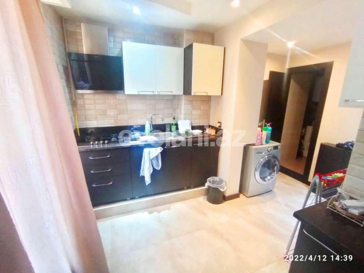 Sale, old building, 2 room, 70 m², Baku, Sabail r, Icheri Sheher m.