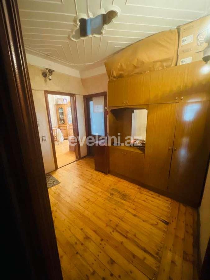 Satılır, köhnə tikili, 4 otaqlı, 110 m², Bakı, Yasamal r, Yeni Yasamal q.