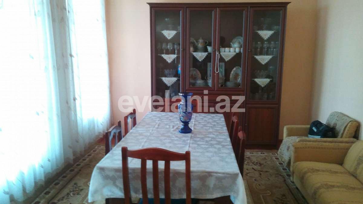 Satılır, həyət evi / bağ, 4 otaqlı, 140 m², Şəki