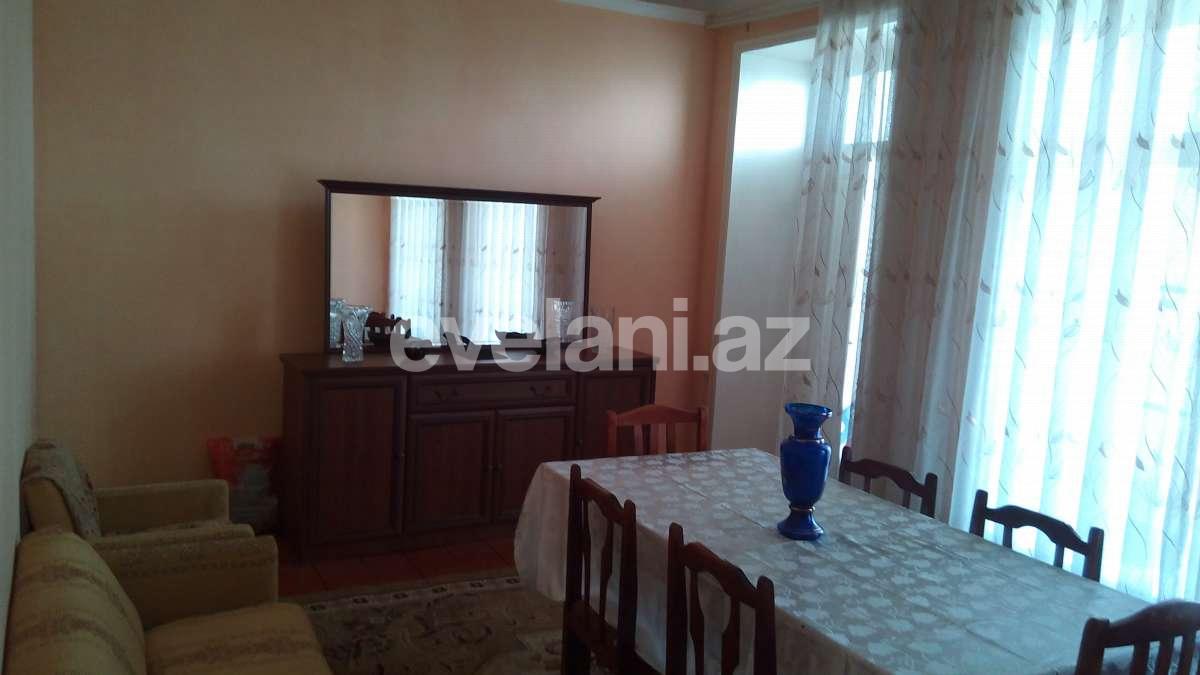 Satılır, həyət evi / bağ, 4 otaqlı, 140 m², Şəki