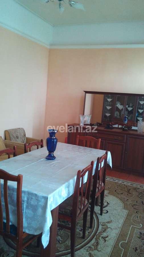 Satılır, həyət evi / bağ, 4 otaqlı, 140 m², Şəki