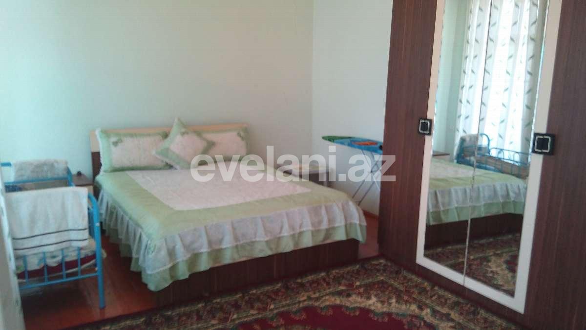 Satılır, həyət evi / bağ, 4 otaqlı, 140 m², Şəki