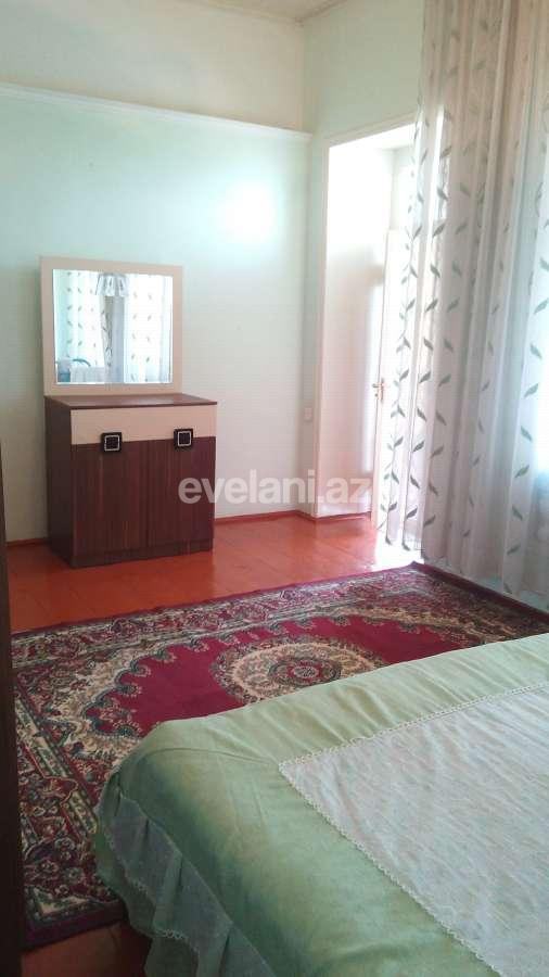 Satılır, həyət evi / bağ, 4 otaqlı, 140 m², Şəki