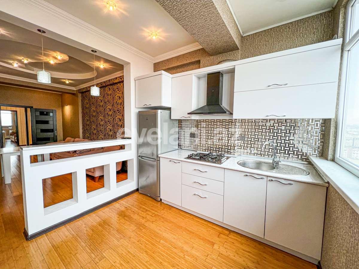 Kirayə verilir, yeni tikili, 3 otaqlı, 105 m², Bakı, Nizami r, 8-ci kilometr q, Neftçilər m.