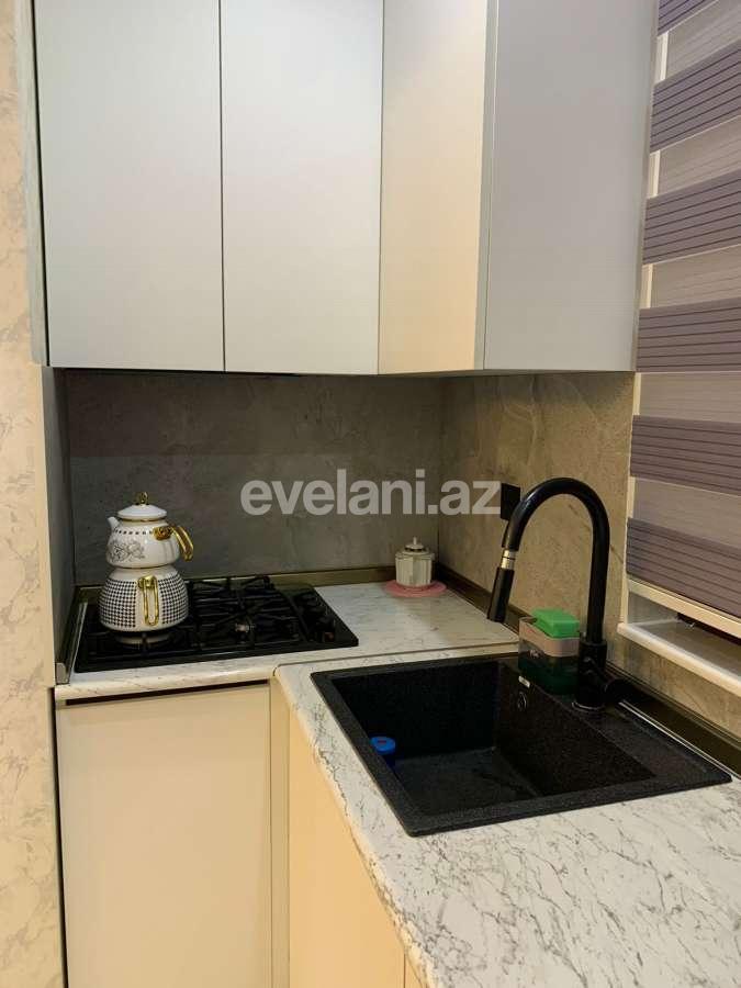 Продаётся, вторичка, 2-комнаты, 45 m², Баку, Бинагадинский r, 8-й микрорайон p, Азадлыг проспекти m.