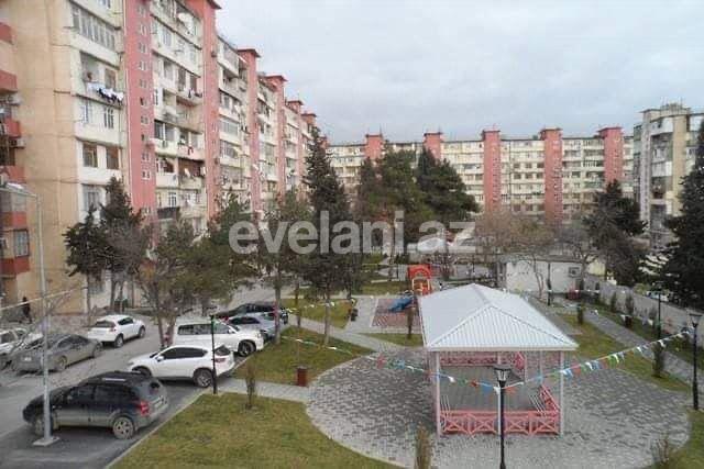 Продаётся, вторичка, 2-комнаты, 45 m², Баку, Бинагадинский r, 8-й микрорайон p, Азадлыг проспекти m.