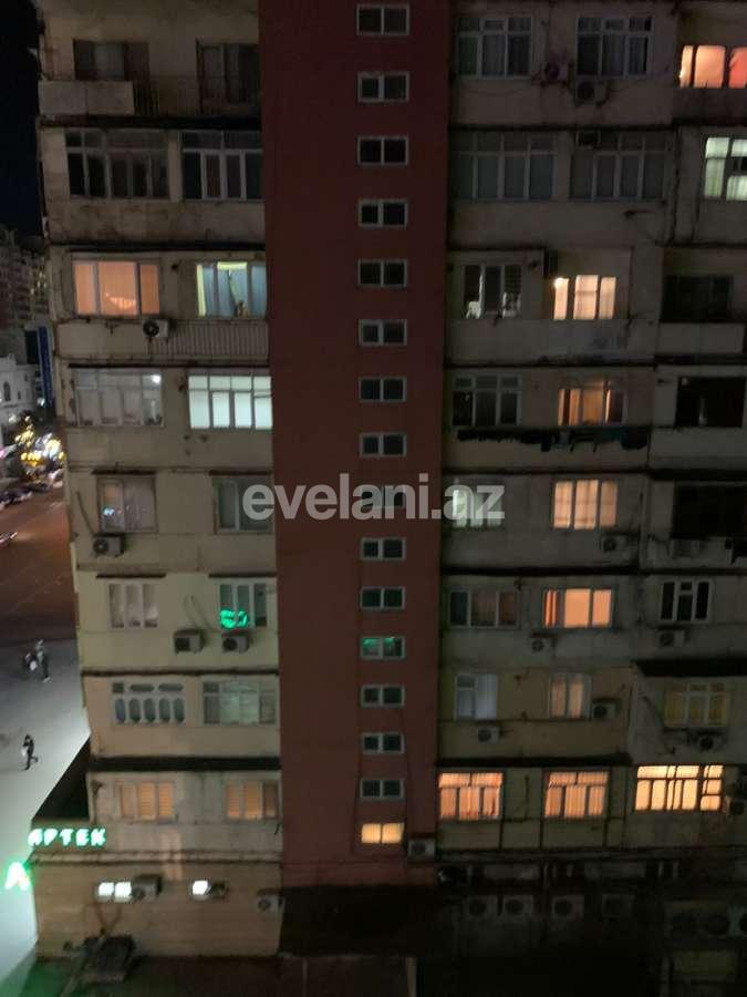 Продаётся, вторичка, 2-комнаты, 45 m², Баку, Бинагадинский r, 8-й микрорайон p, Азадлыг проспекти m.