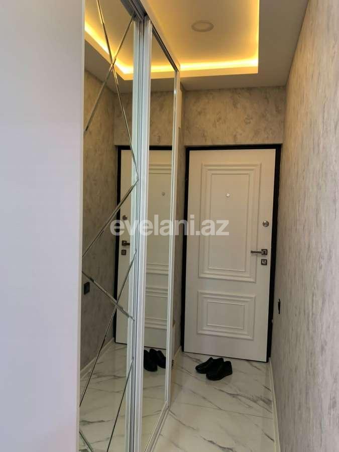 Продаётся, вторичка, 2-комнаты, 45 m², Баку, Бинагадинский r, 8-й микрорайон p, Азадлыг проспекти m.