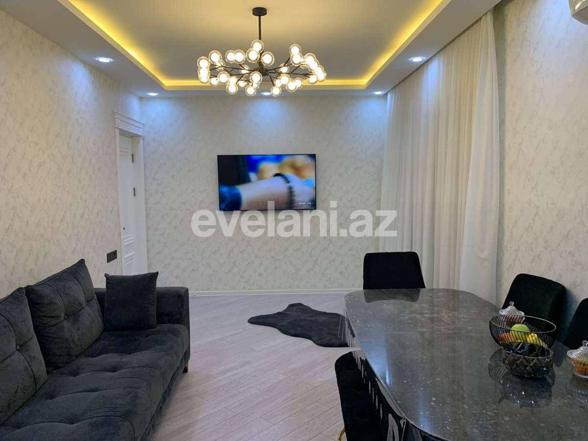 Продаётся, вторичка, 2-комнаты, 45 m², Баку, Бинагадинский r, 8-й микрорайон p, Азадлыг проспекти m.