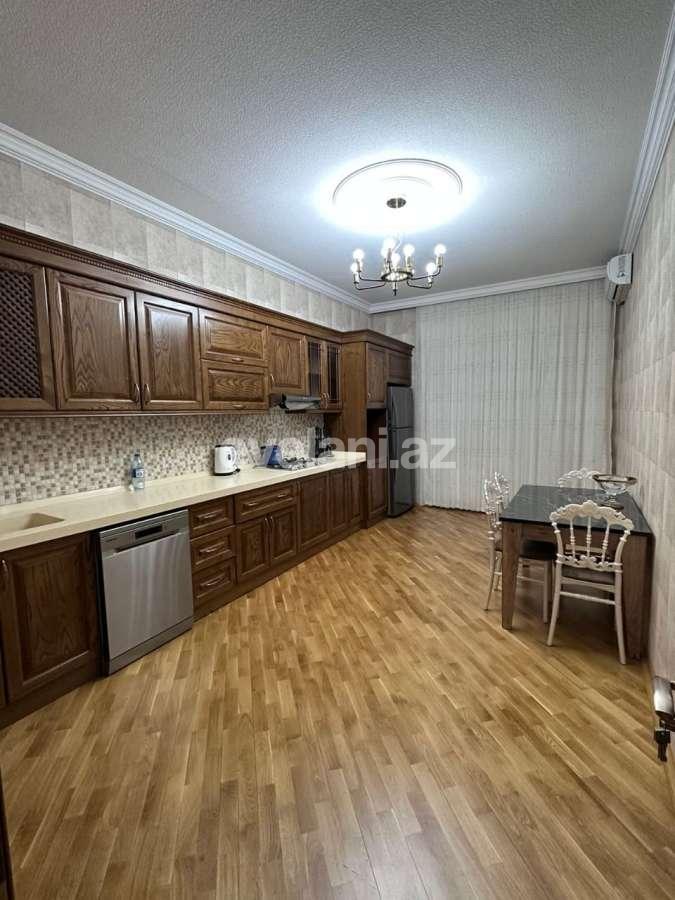 Rent, new building, 3 room, 170 m², Baku, Nasimi r.