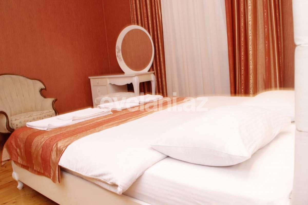 Rent, old building, 1 room, 35 m², Baku, Yasamal r, Inshaatchilar m.