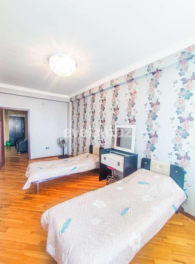 Rent, new building, 3 room, 130 m², Baku, Nizami r, Khalglar Doslugu m.