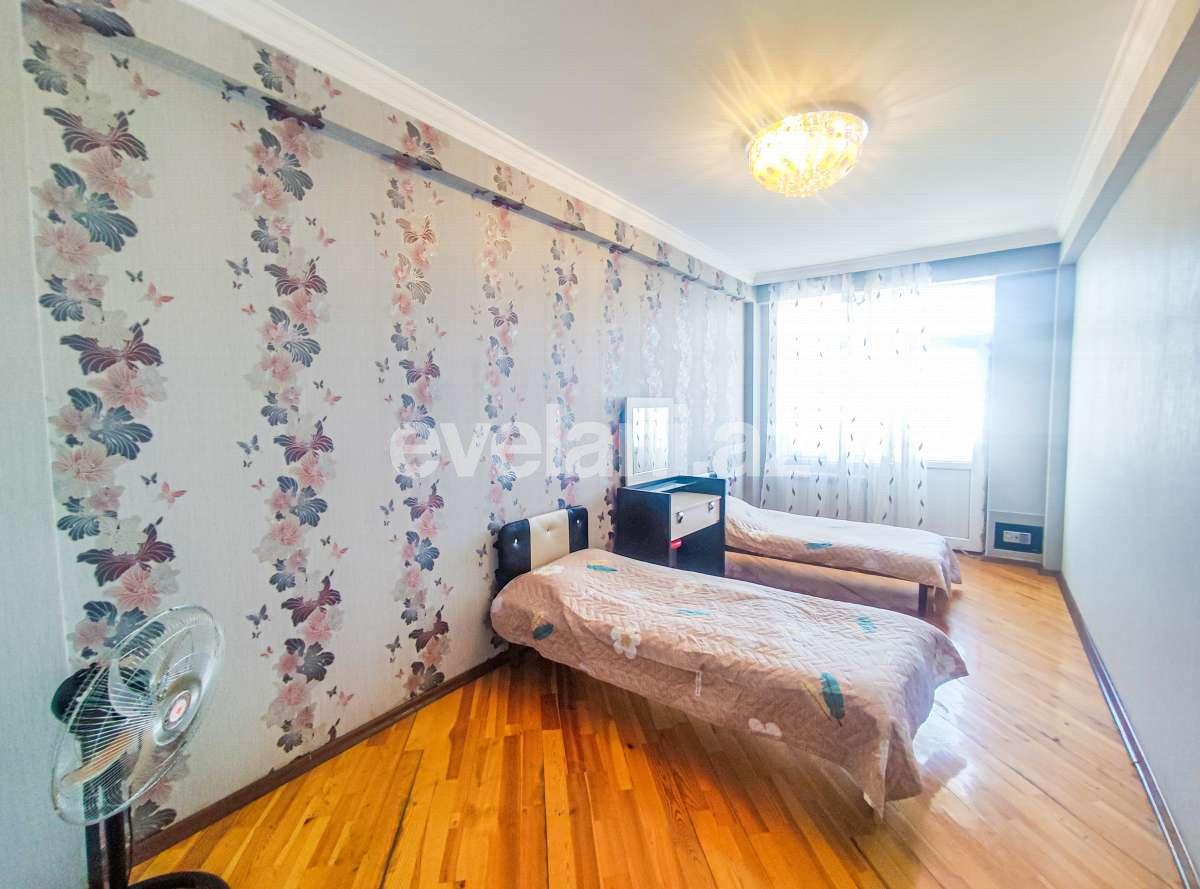 Rent, new building, 3 room, 130 m², Baku, Nizami r, Khalglar Doslugu m.