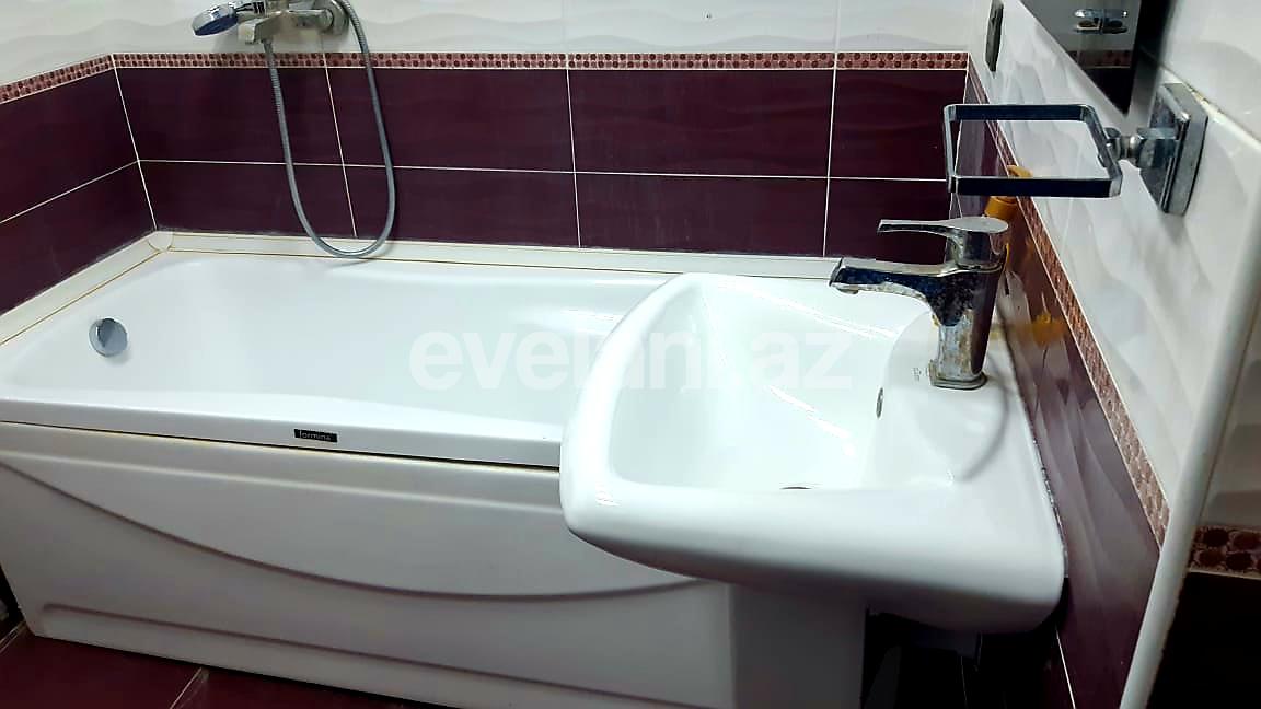 Rent, new building, 3 room, 130 m², Baku, Nasimi r.