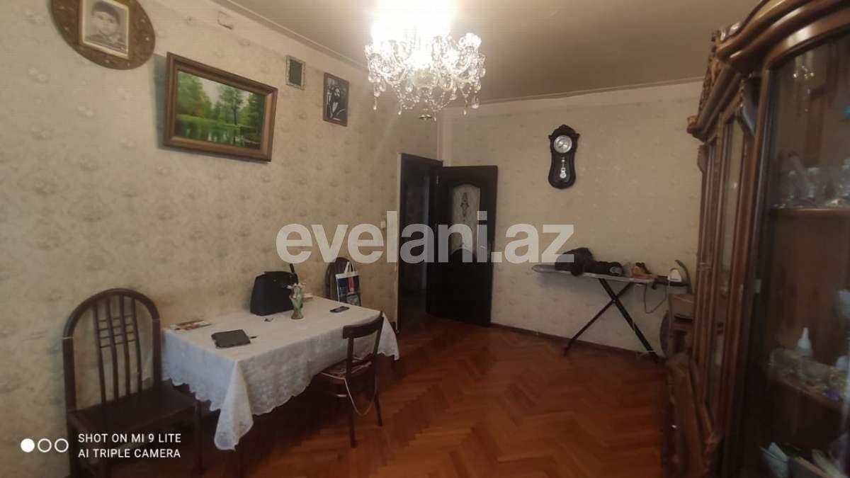Satılır, köhnə tikili, 4 otaqlı, 110 m², Bakı, Binəqədi r, 8-ci mikrorayon q.