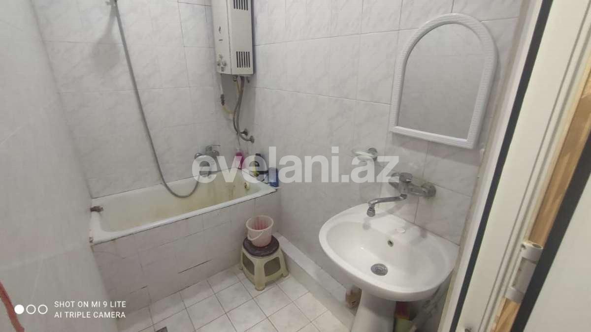 Satılır, köhnə tikili, 4 otaqlı, 110 m², Bakı, Binəqədi r, 8-ci mikrorayon q.