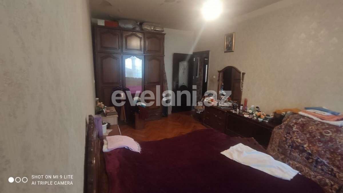 Satılır, köhnə tikili, 4 otaqlı, 110 m², Bakı, Binəqədi r, 8-ci mikrorayon q.