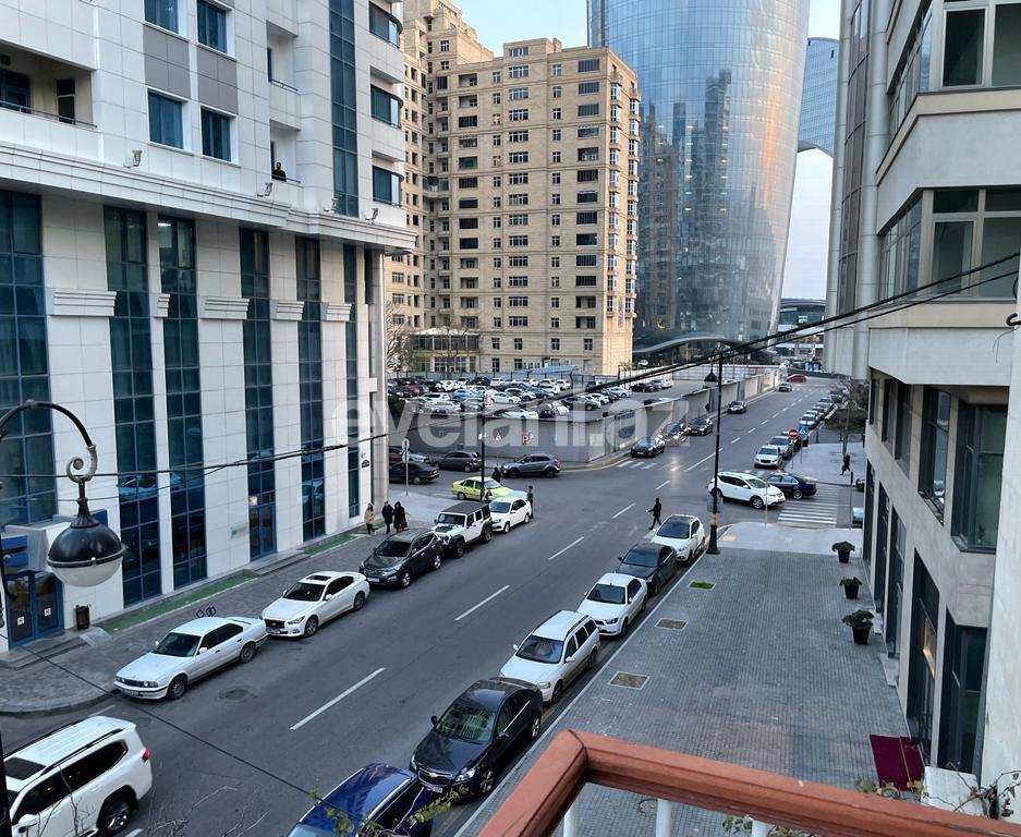 Kirayə verilir, köhnə tikili, 2 otaqlı, 85 m², Bakı, Nəsimi r, 28 may m.