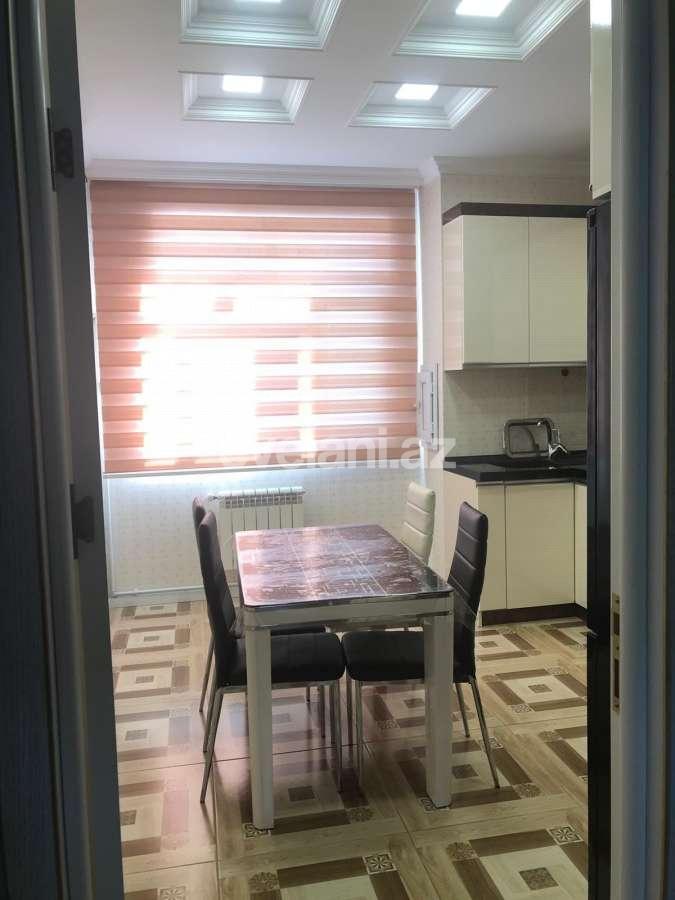 Kirayə verilir, yeni tikili, 3 otaqlı, 100 m², Bakı, Binəqədi r, 8-ci mikrorayon q.