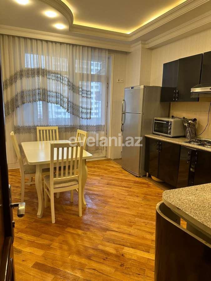 Kirayə verilir, yeni tikili, 3 otaqlı, 130 m², Bakı, Nəsimi r, 8 Noyabr m.