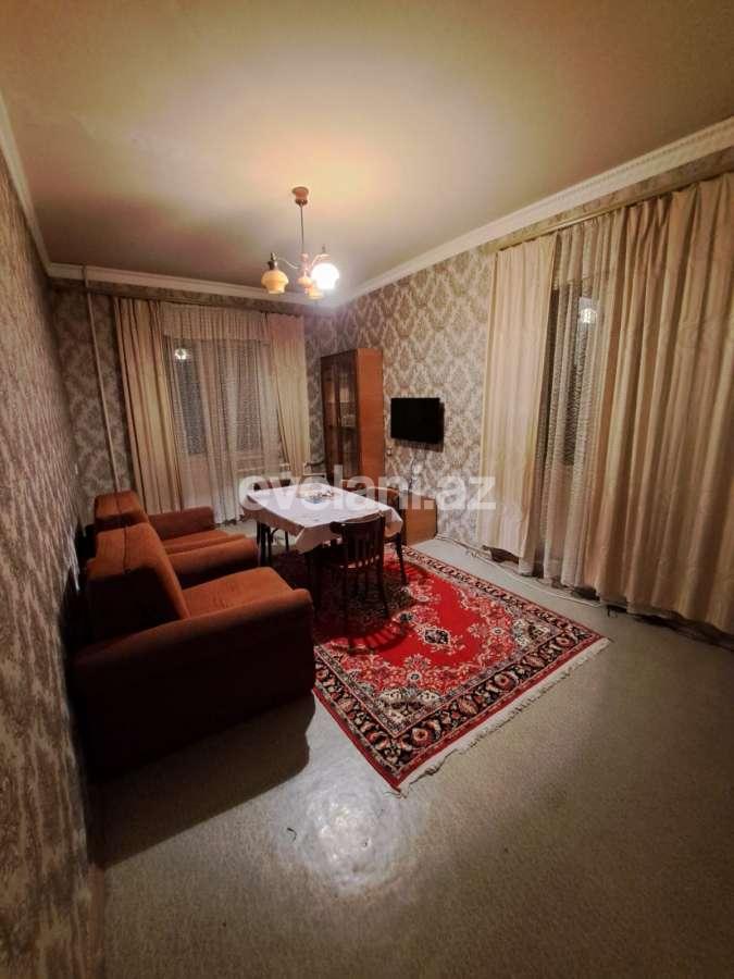 Kirayə verilir, köhnə tikili, 1 otaqlı, 70 m², Bakı, Binəqədi r, 7-ci mikrorayon q, Azadlıq prospekti m.