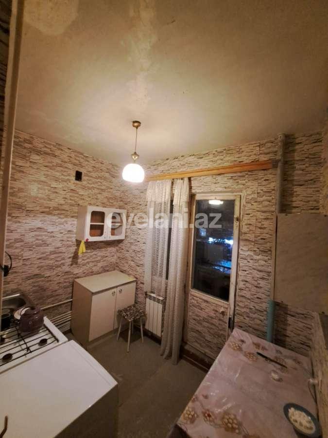 Kirayə verilir, köhnə tikili, 1 otaqlı, 70 m², Bakı, Binəqədi r, 7-ci mikrorayon q, Azadlıq prospekti m.