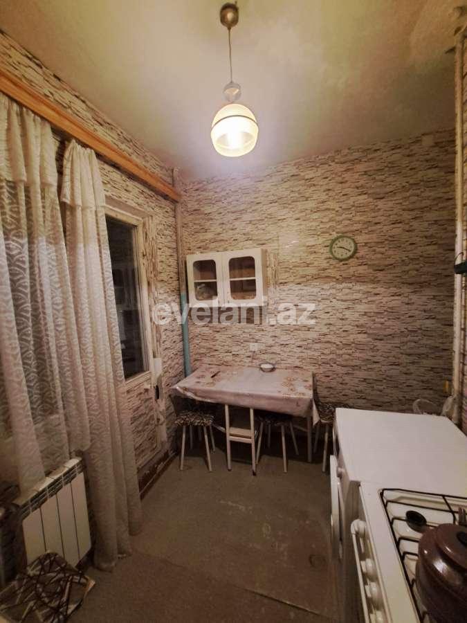 Kirayə verilir, köhnə tikili, 1 otaqlı, 70 m², Bakı, Binəqədi r, 7-ci mikrorayon q, Azadlıq prospekti m.