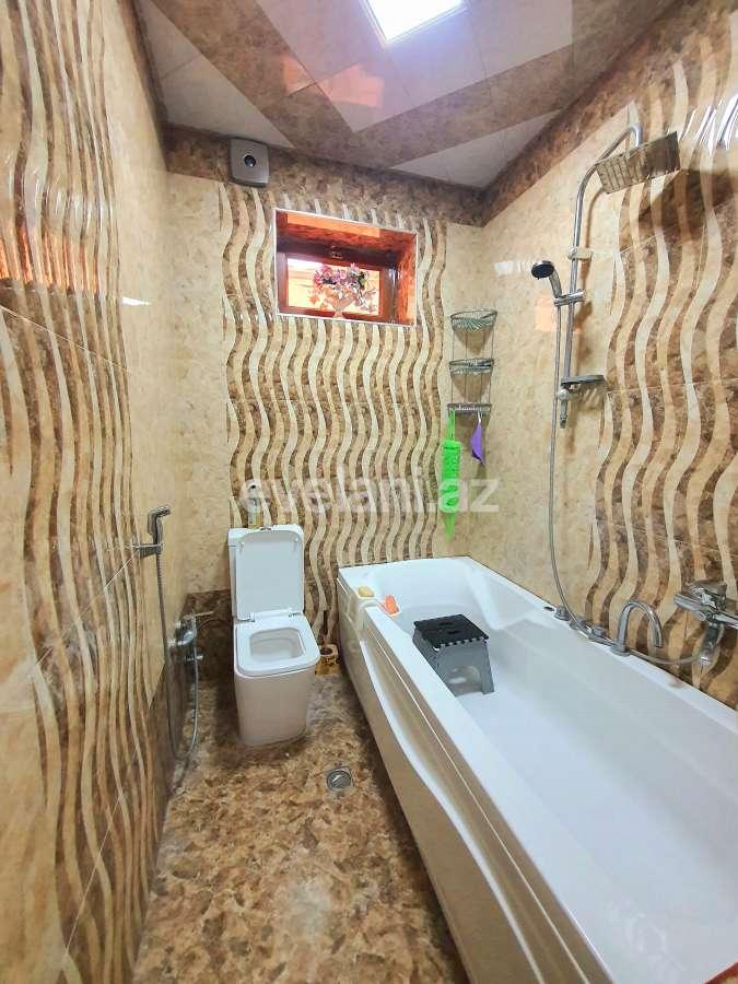 Satılır, villa, 12 otaqlı, 480 m², Bakı, Suraxanı r, Qaraçuxur q.