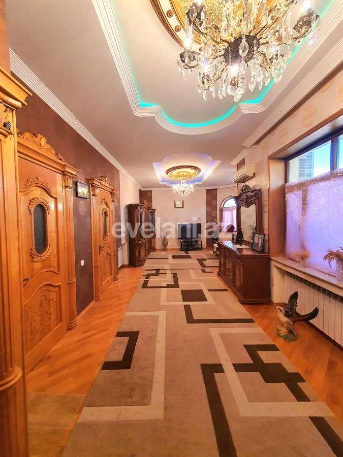 Satılır, villa, 12 otaqlı, 480 m², Bakı, Suraxanı r, Qaraçuxur q.