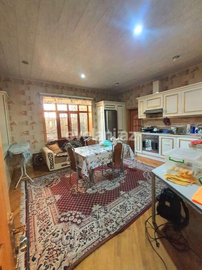Satılır, villa, 12 otaqlı, 480 m², Bakı, Suraxanı r, Qaraçuxur q.