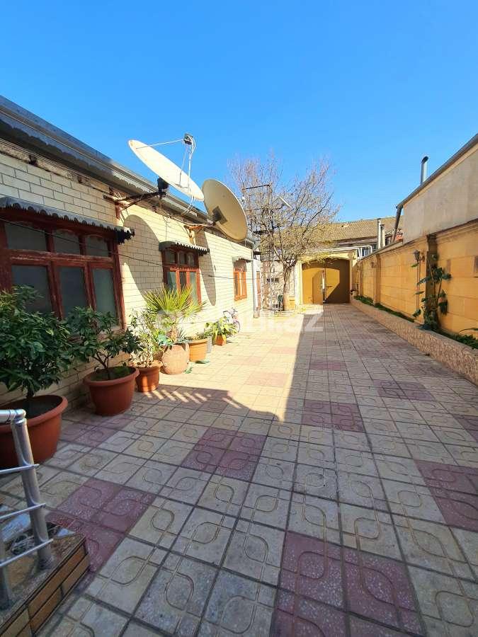 Satılır, villa, 12 otaqlı, 480 m², Bakı, Suraxanı r, Qaraçuxur q.