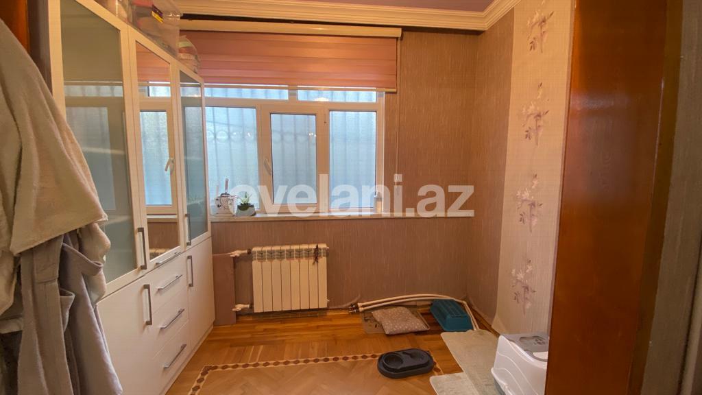 Продаётся, вторичка, 5-комнаты, 125 m², Баку, Бинагадинский r, 8-й микрорайон p, Азадлыг проспекти m.