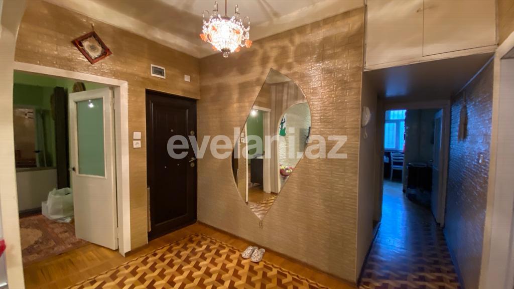 Продаётся, вторичка, 5-комнаты, 125 m², Баку, Бинагадинский r, 8-й микрорайон p, Азадлыг проспекти m.