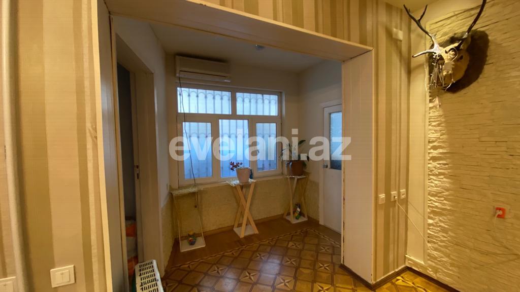 Продаётся, вторичка, 5-комнаты, 125 m², Баку, Бинагадинский r, 8-й микрорайон p, Азадлыг проспекти m.