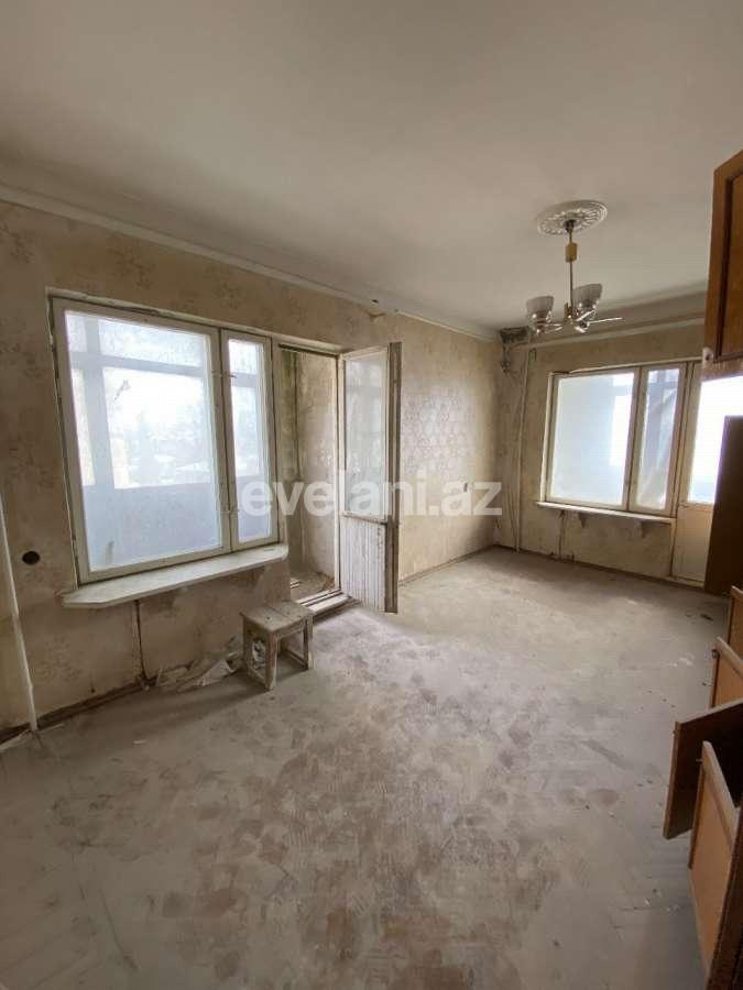 Satılır, köhnə tikili, 3 otaqlı, 90 m², Bakı, Binəqədi r, 6-cı mikrorayon q, Nəsimi m.