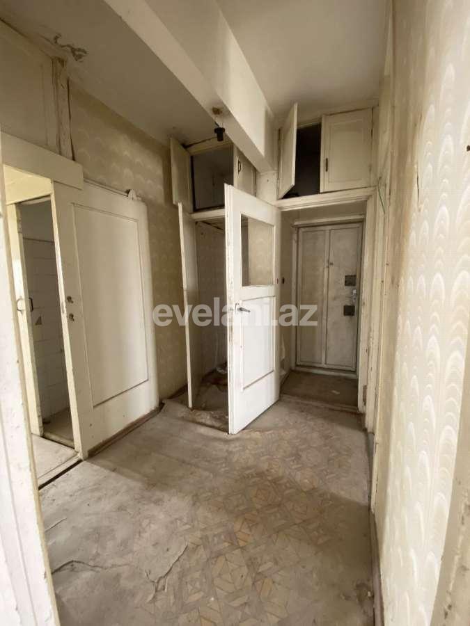 Satılır, köhnə tikili, 3 otaqlı, 90 m², Bakı, Binəqədi r, 6-cı mikrorayon q, Nəsimi m.