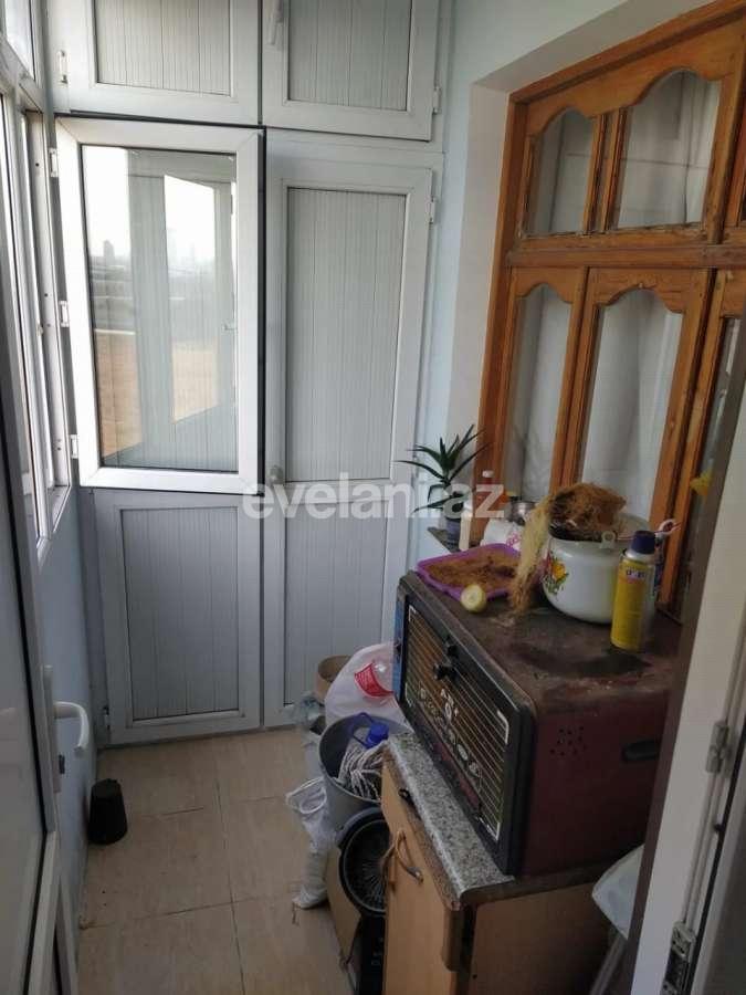 Satılır, köhnə tikili, 2 otaqlı, 70 m², Bakı, Nizami r.