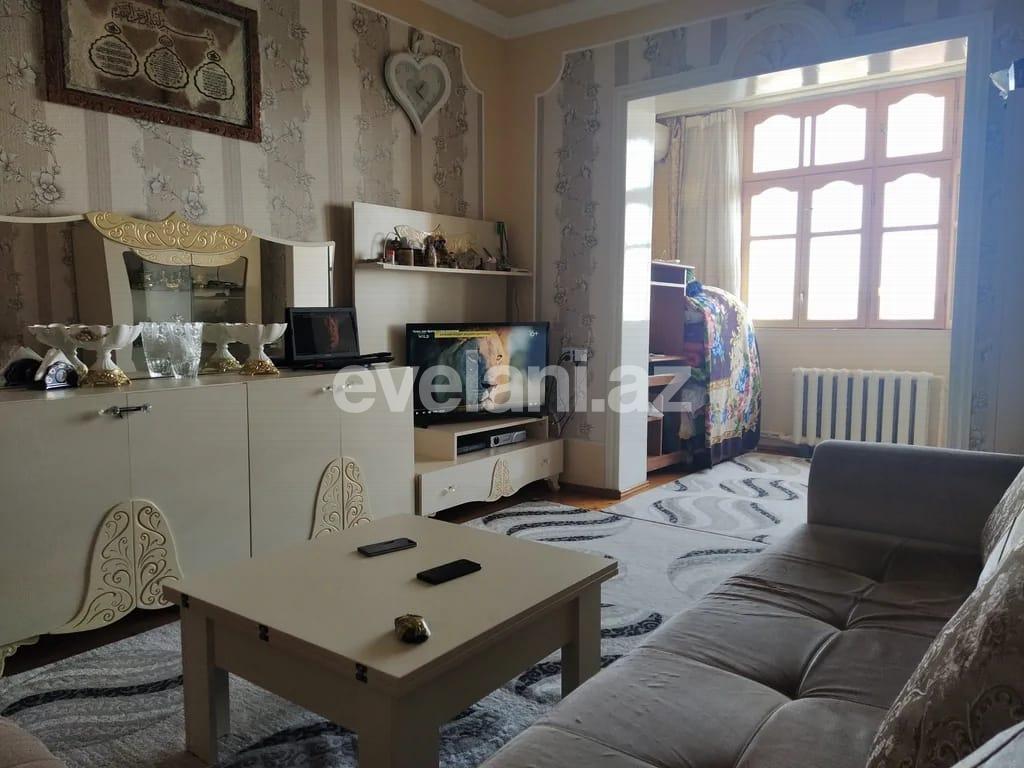 Satılır, köhnə tikili, 2 otaqlı, 70 m², Bakı, Nizami r.