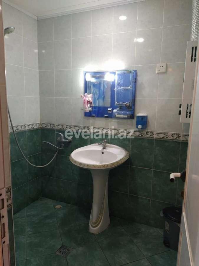 Satılır, köhnə tikili, 2 otaqlı, 70 m², Bakı, Nizami r.