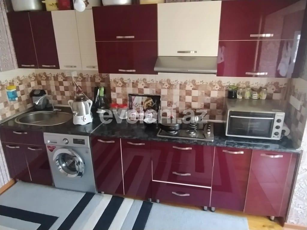 Satılır, köhnə tikili, 2 otaqlı, 70 m², Bakı, Nizami r.