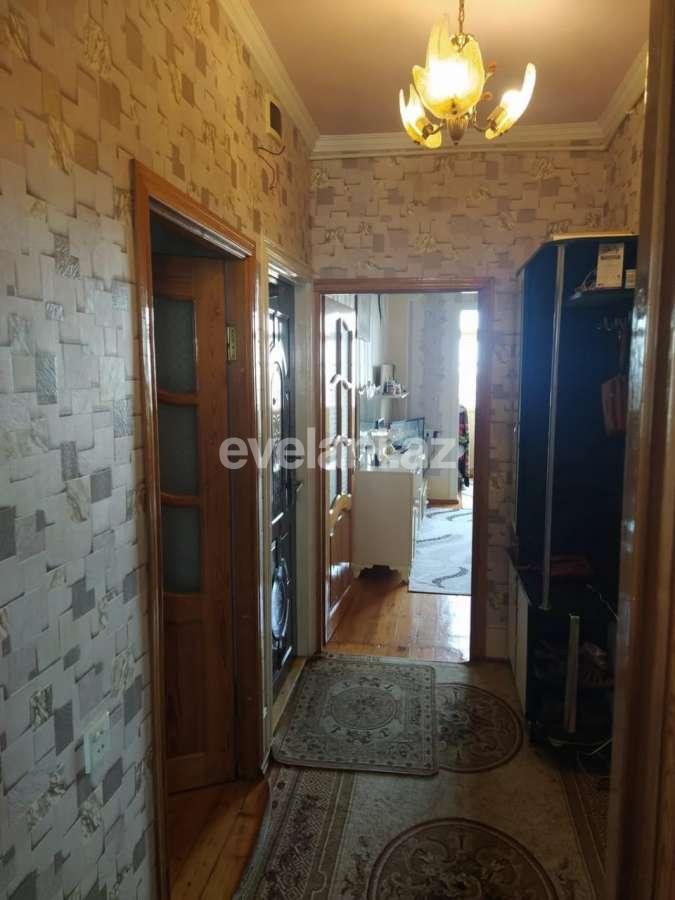 Satılır, köhnə tikili, 2 otaqlı, 70 m², Bakı, Nizami r.